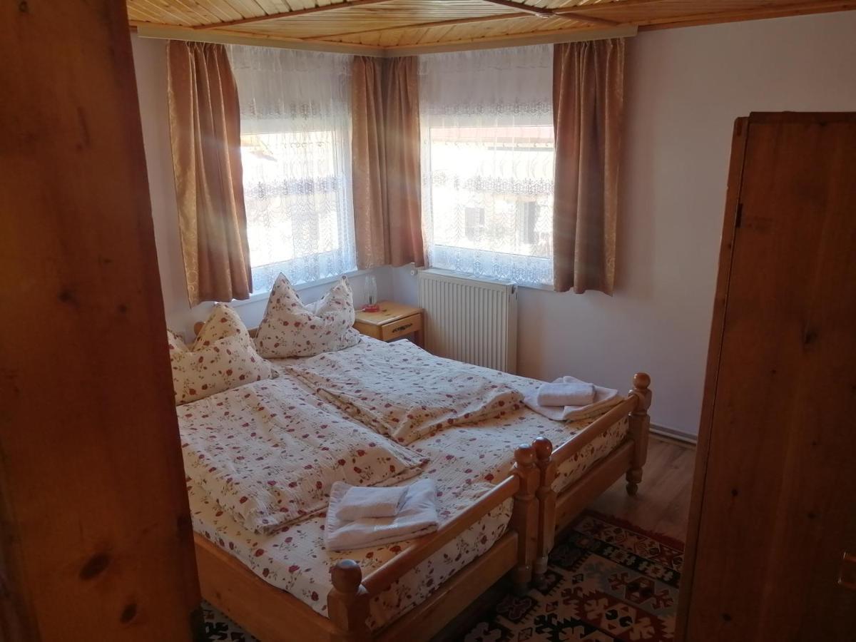 Vila Ovi Hotel Bran  Bagian luar foto